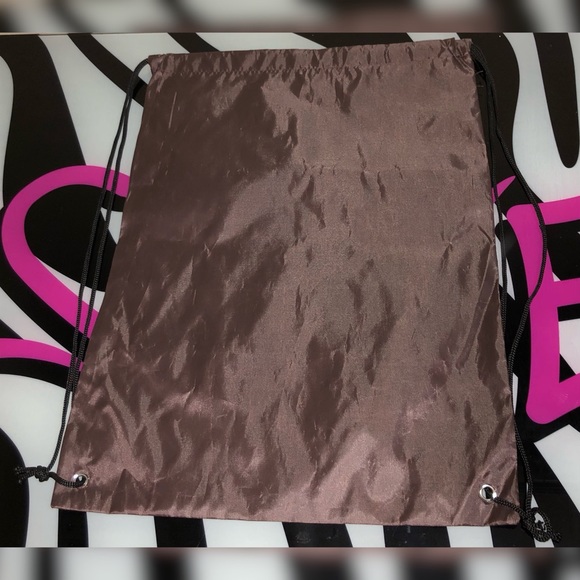 Courage In Christ Bible Verse Drawstring Bag - Picture 2 of 3